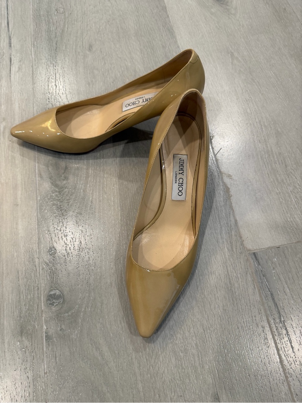 Jimmy Choo Nude Patent Leather Pointed Toe Kitten Heel Pumps 39.5